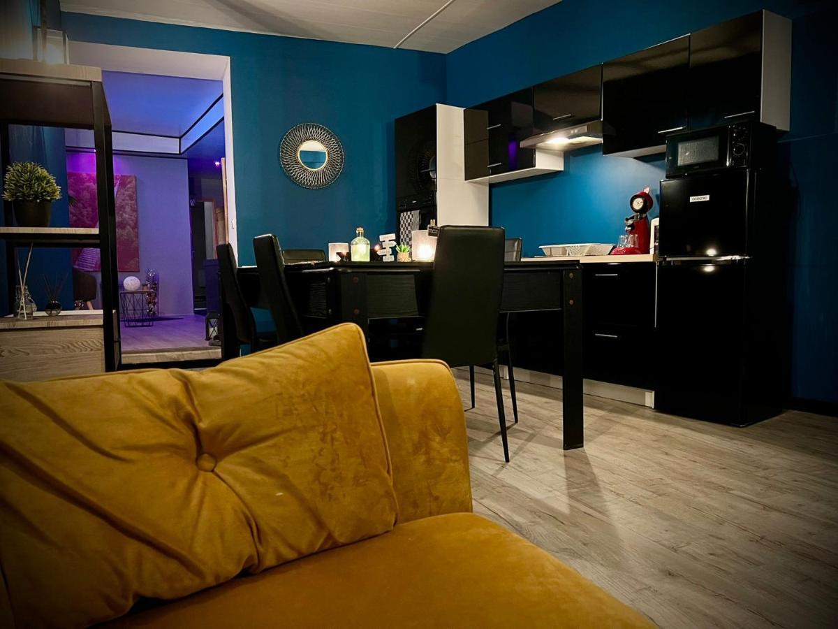 ベルグLogement Privatif Avec Jacuzziアパートメント エクステリア 写真