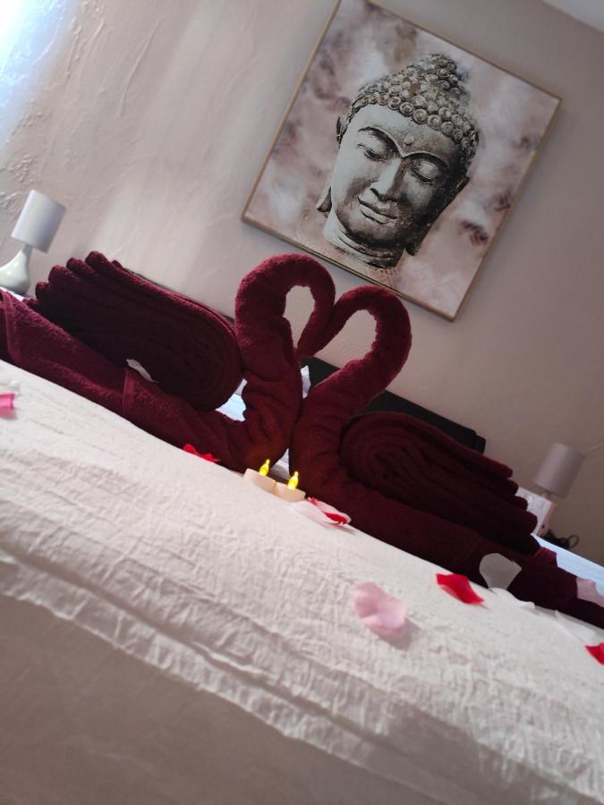 ベルグLogement Privatif Avec Jacuzziアパートメント エクステリア 写真